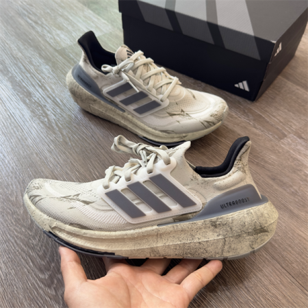 GIÀY ADIDAS ULTRABOOST LIGHT | XÁM LOANG